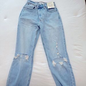 Abercrombie ultra high rise ankle straight jeans